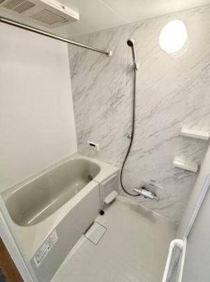 �y���̑��z�@�o�X�^�V�����[