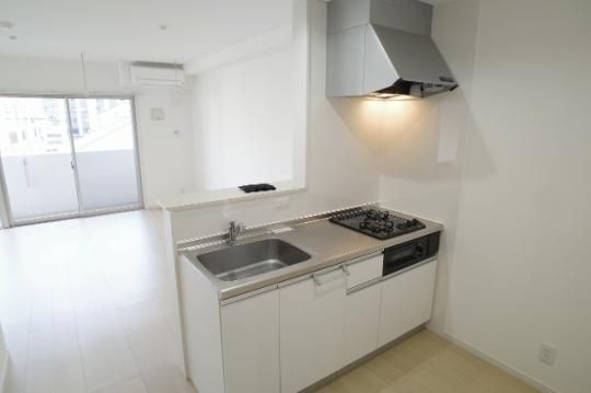 �y���̑��z�@�o�X�^�V�����[