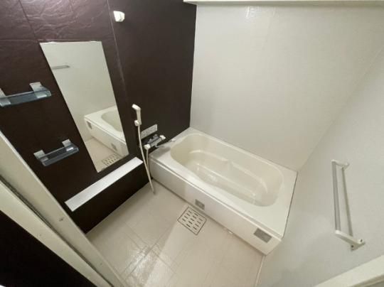 �y���̑��z�@�o�X�^�V�����[