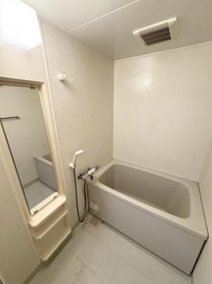 �y���̑��z�@�o�X�^�V�����[