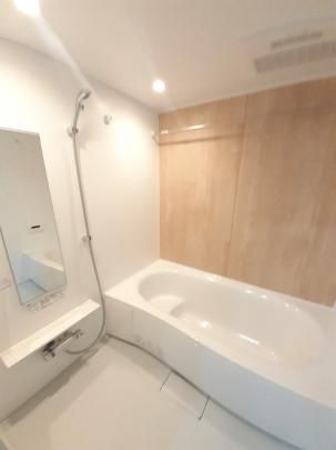 �y���̑��z�@�o�X�^�V�����[