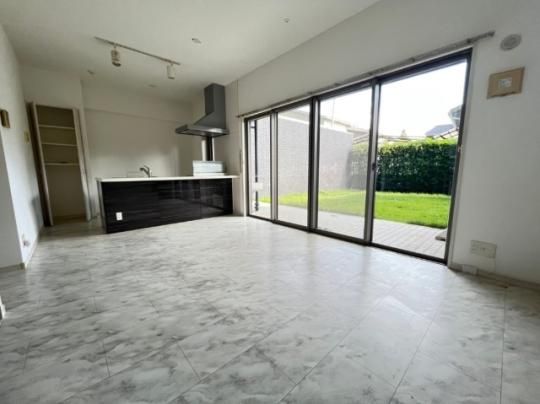 �y���̑��z�@���r���O