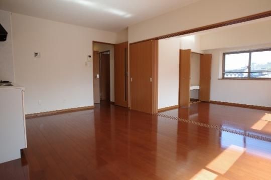 �y���̑��z�@���r���O