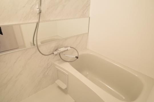 �y���̑��z�@�o�X�^�V�����[