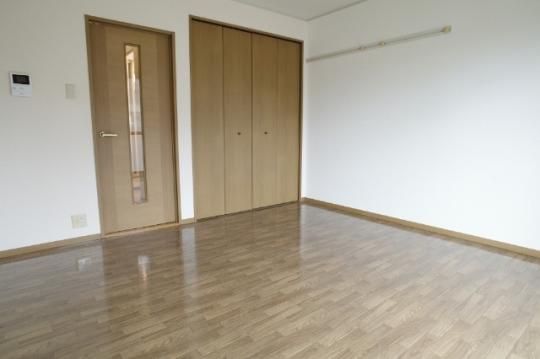 �y���̑��z�@�ʐ^��103�����̂��̂ł��B