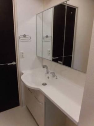 �y���̑��z�@B��102�@�J�E���^�[���ʐ������ϑ�