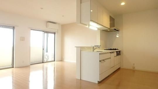 �y���̑��z�@���r���O