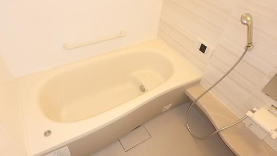 �y���̑��z�@�o�X�^�V�����[