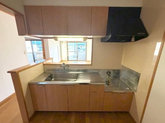 �y���̑��z�@�o�X�^�V�����[