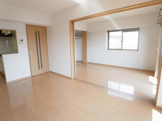 �y���̑��z�@���r���O