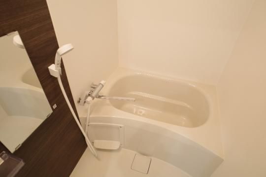 �y���̑��z�@�o�X�^�V�����[