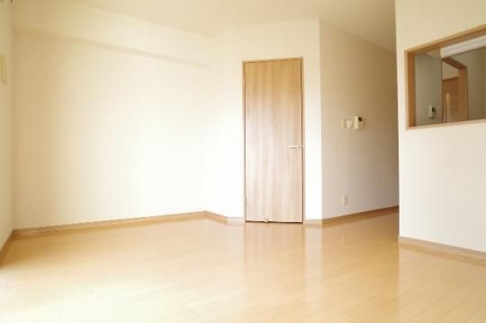 �y���̑��z�@���r���O