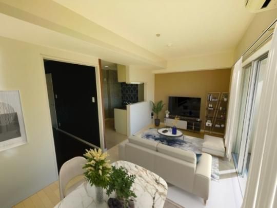 �y���̑��z�@���r���O