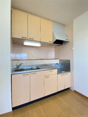 �y���̑��z�@�L�b�`��