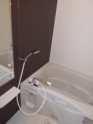 �y���̑��z�@�o�X�^�V�����[