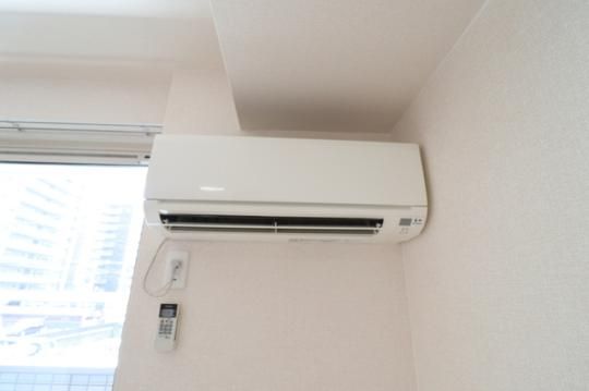 �y���̑��z�@�G�A�R���@201