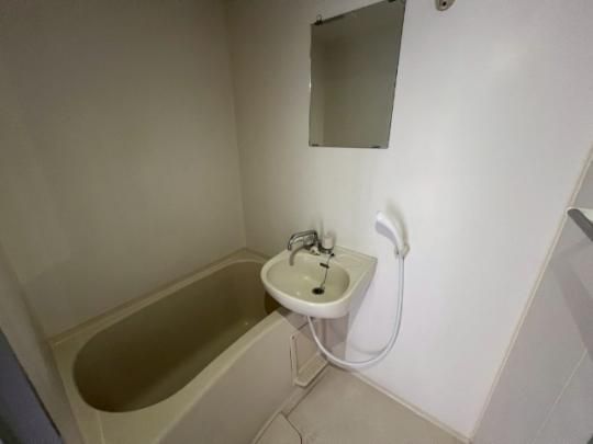 �y���̑��z�@�o�X�^�V�����[