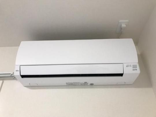 �y���̑��z�@�G�A�R���i�C���[�W�j