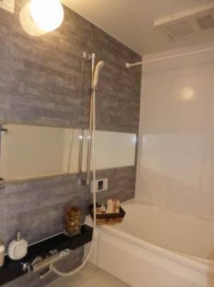 �y���̑��z�@�o�X�^�V�����[