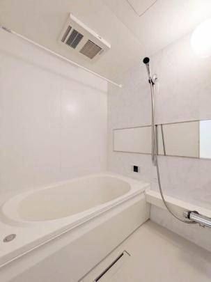 �y���̑��z�@�o�X�^�V�����[