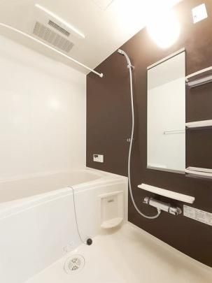 �y���̑��z�@�o�X�^�V�����[