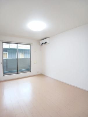 �y���̑��z�@���r���O