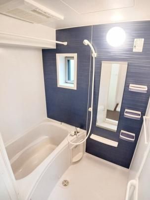 �y���̑��z�@�o�X�^�V�����[