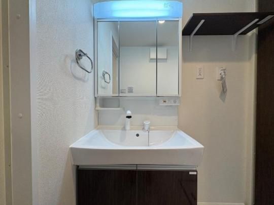 �y���̑��z�@�������ʉ��ϑ�