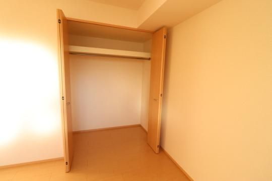 �y���̑��z�@203�@�N���[�[�b�g