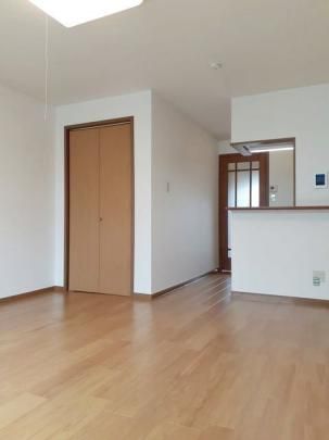 �y���̑��z�@���r���O