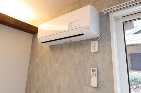 �y���̑��z�@�G�A�R��