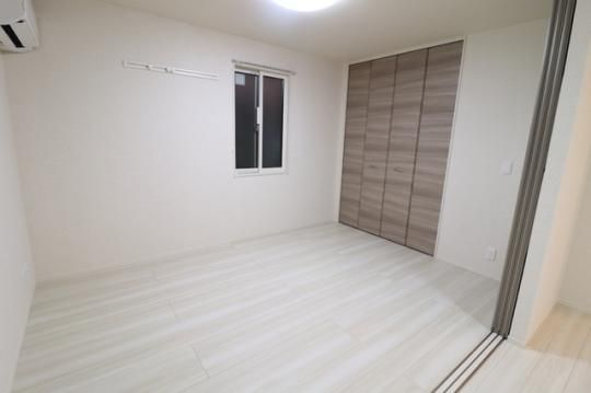 �y���̑��z�@206�@�쑤�m��