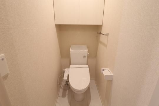 �y���̑��z�@206�@�g�C��