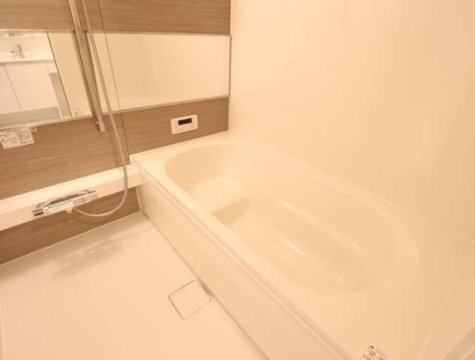 �y���̑��z�@�o�X�^�V�����[