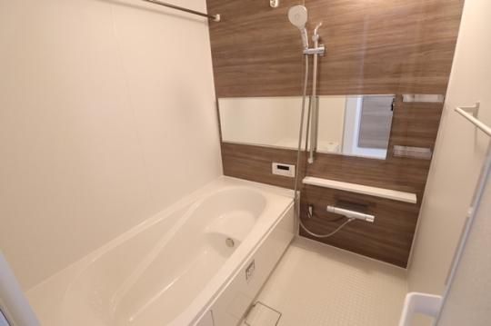 �y���̑��z�@�o�X