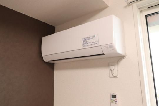 �y���̑��z�@�G�A�R��