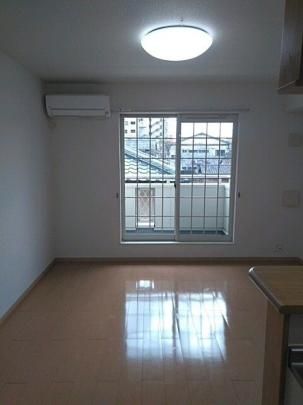 �y���̑��z�@���r���O