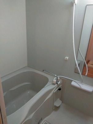 �y���̑��z�@�o�X�^�V�����[