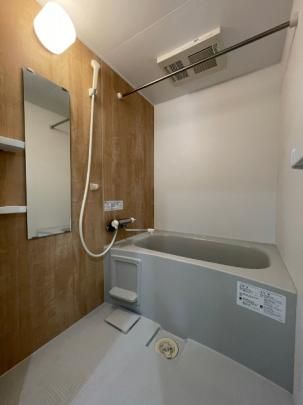 �y���̑��z�@�o�X�^�V�����[