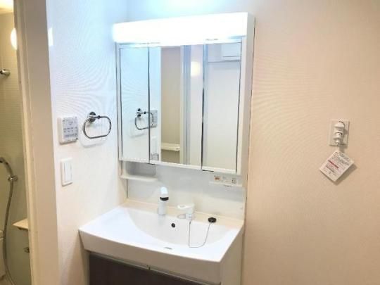 �y���̑��z�@�������ʉ��ϑ�