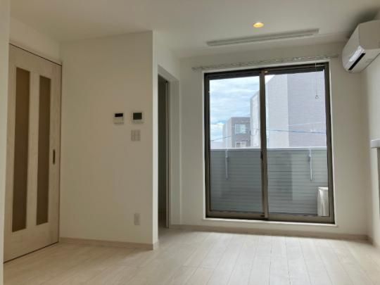 �y���̑��z�@���r���O