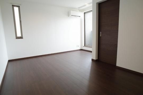 �y���̑��z�@���r���O