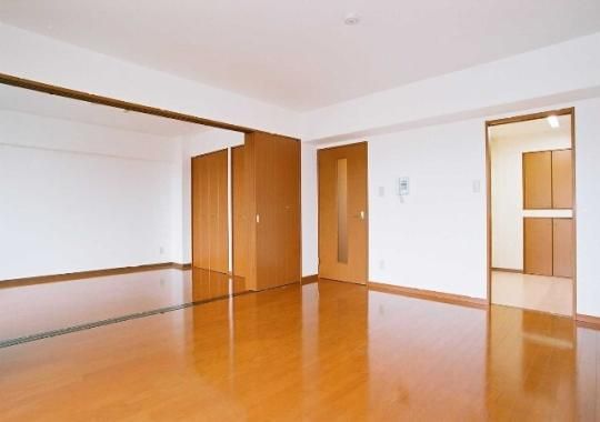 �y���̑��z�@���r���O