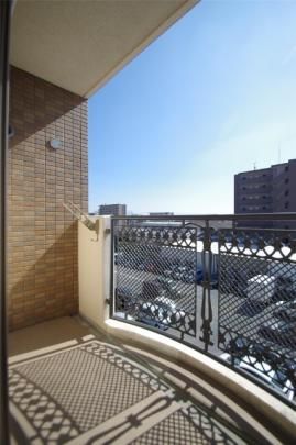 �y���̑��z�@�o���R�j�[