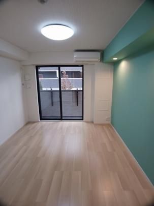 �y���̑��z�@���r���O