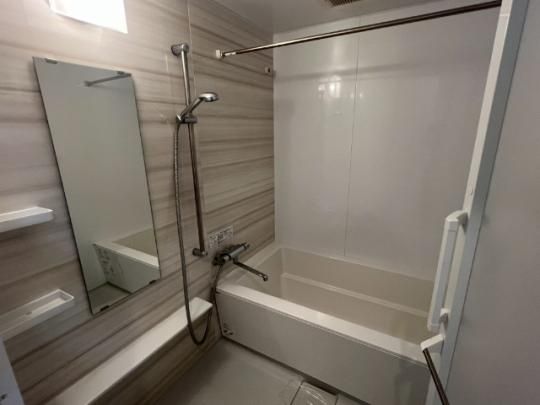 �y���̑��z�@�o�X�^�V�����[