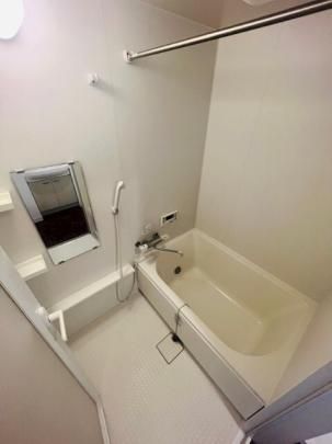 �y���̑��z�@�o�X�^�V�����[