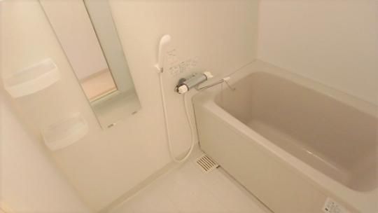 �y���̑��z�@�o�X�^�V�����[