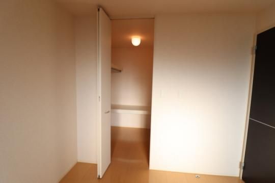 �y���̑��z�@301�@�E�H�[�N�C���N���[�[�b�g