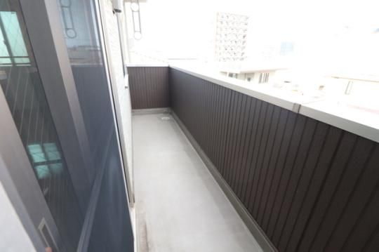 �y���̑��z�@301�@�o���R�j�[